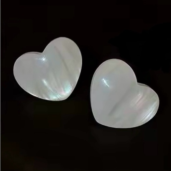 Jewelry - Pearlescent Heart Opalescent Luminescent Flirty Feminine Girly Love Romance Stud